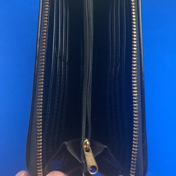 Harrods of London Landmarks wallet - Picture 3 of 5